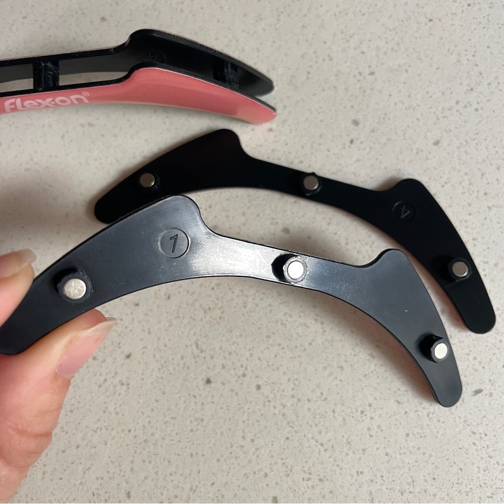Flex-on magnetic inserts for stirrups - Picture 6 of 10